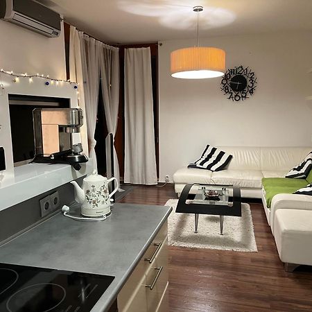 Rooftop Apartment With Pergola And Parking براغ المظهر الخارجي الصورة